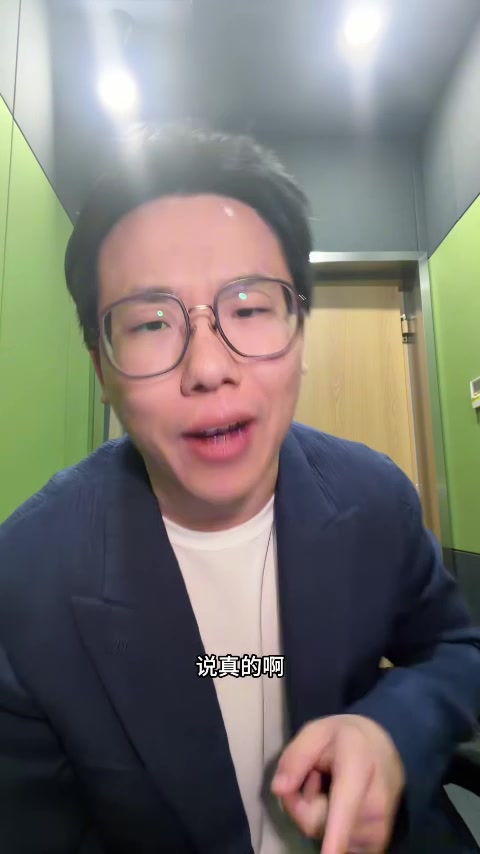 PP电子娱乐官网-解说：巴雷特绝杀让人想起小卡 猛龙全队都能打&amp;主场篮筐有玄学